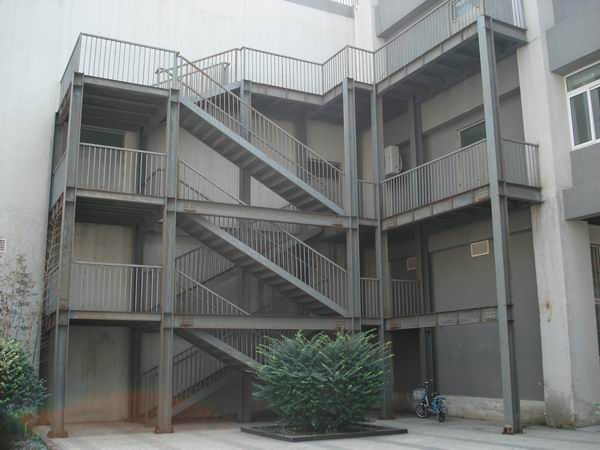 鋼結(jié)構(gòu)樓梯